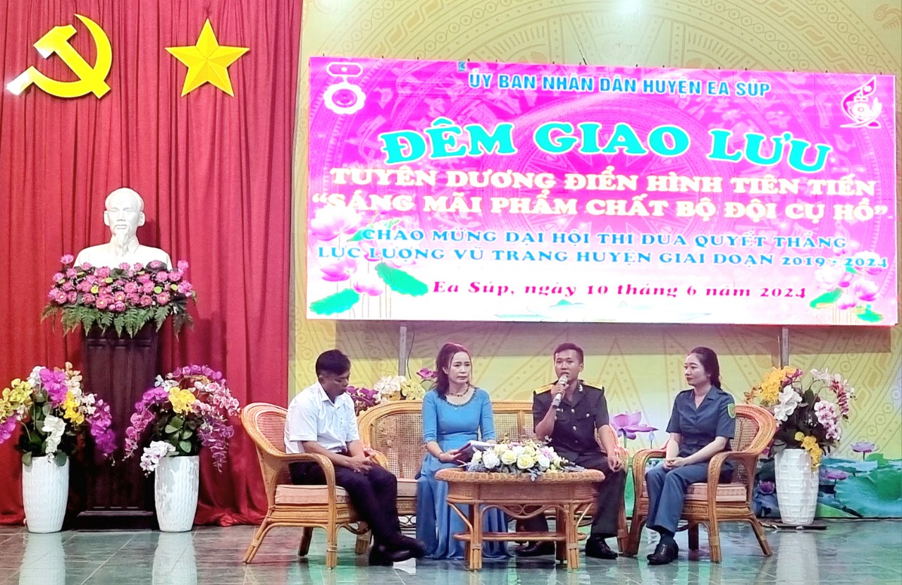 Tuyên dương điển hình tiên tiến Chào mừng Đại hội thi đua Quyết thắng lực lượng vũ trang huyện